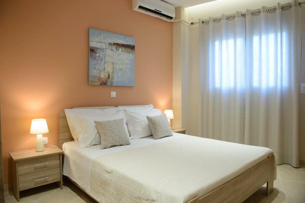 Beautiful House In Alimos Near To The Beach And Metro Athen Eksteriør billede
