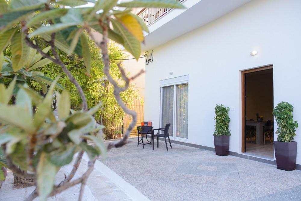 Beautiful House In Alimos Near To The Beach And Metro Athen Eksteriør billede